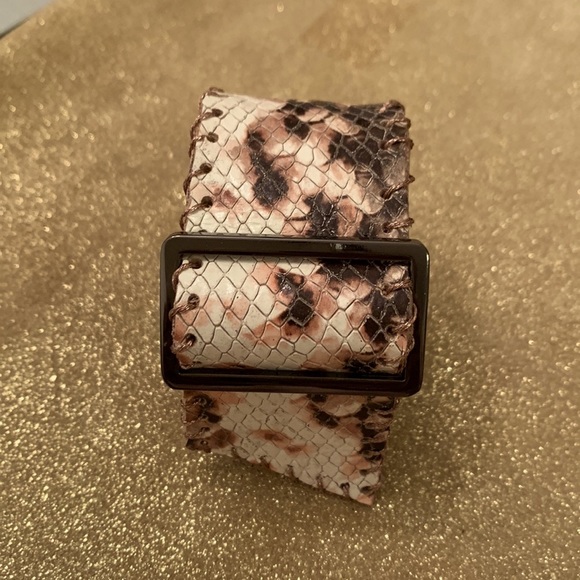 Unique genuine leather bracelet. - Picture 2 of 3